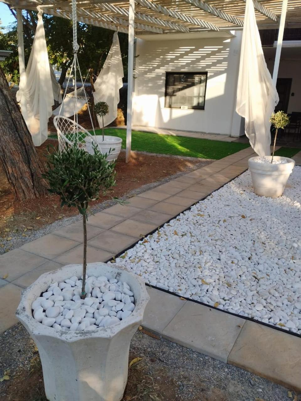 Black N' White Cozy Housegarden Alexandroupoli Exterior photo