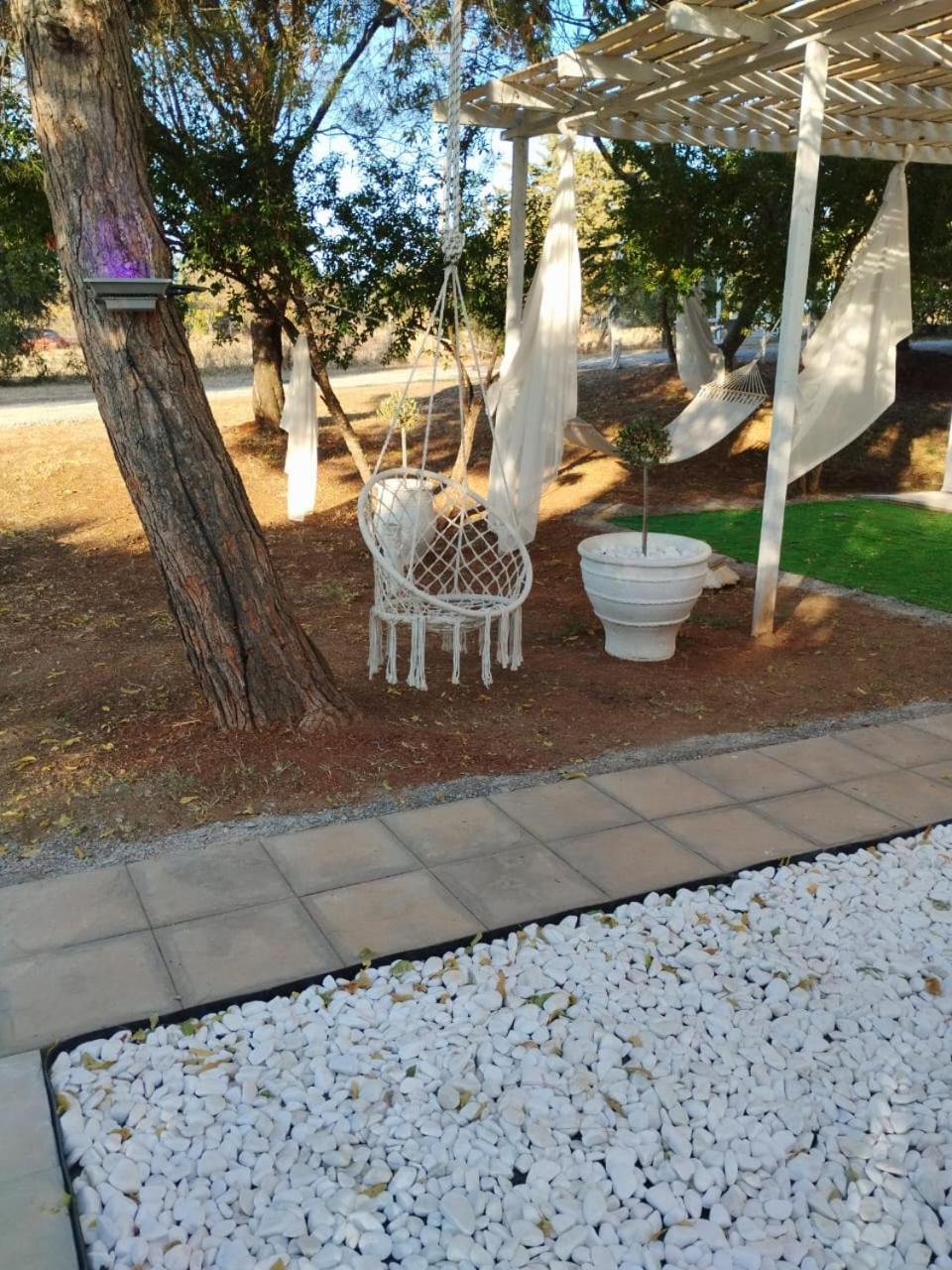 Black N' White Cozy Housegarden Alexandroupoli Exterior photo